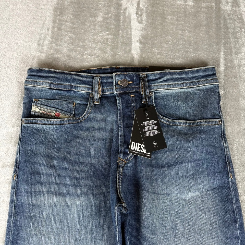 Diesel Buster Slim Tapered Jeans Mens 32x32 Indigo Blue Button Fly $250 New NWT - Picture 3 of 10